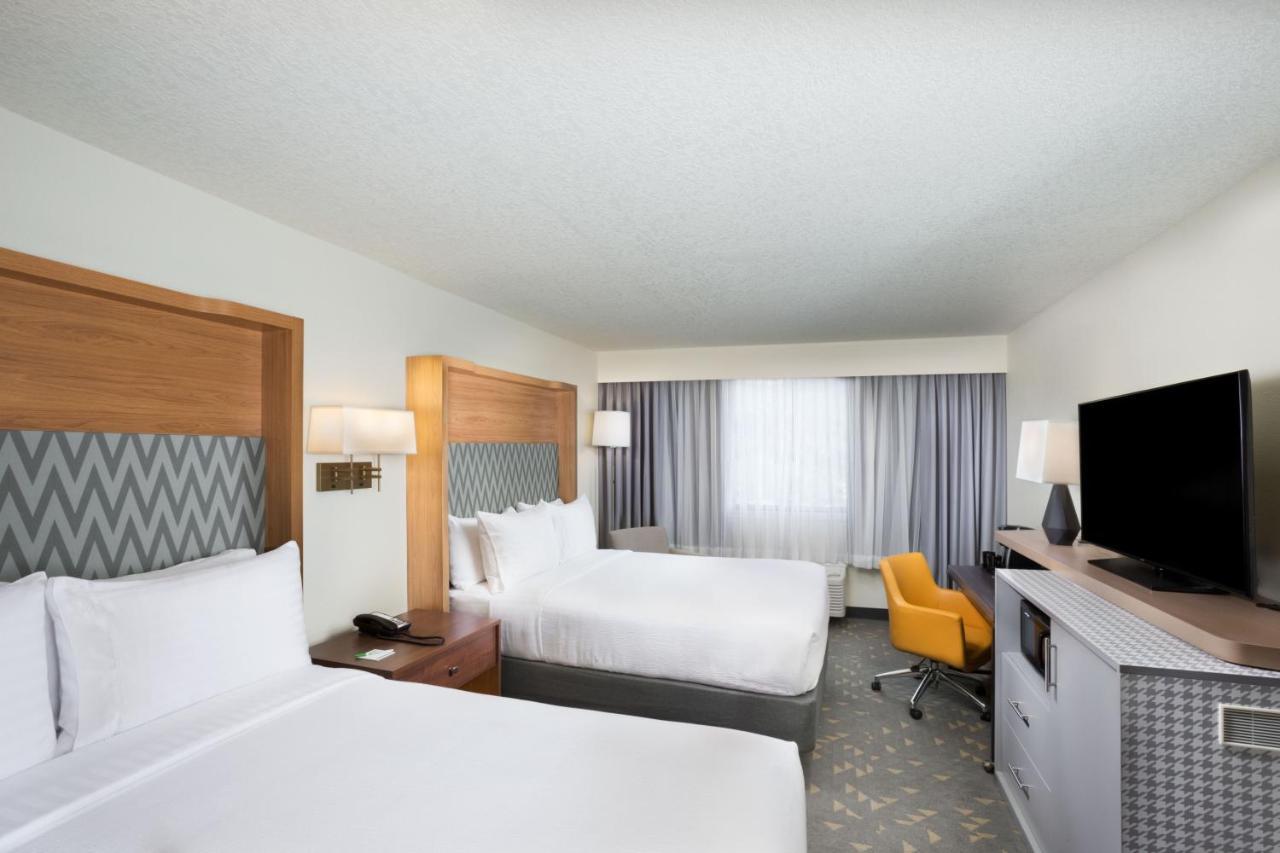 Holiday Inn Asheville East-Blue Ridge Pkwy By Ihg Eksteriør billede