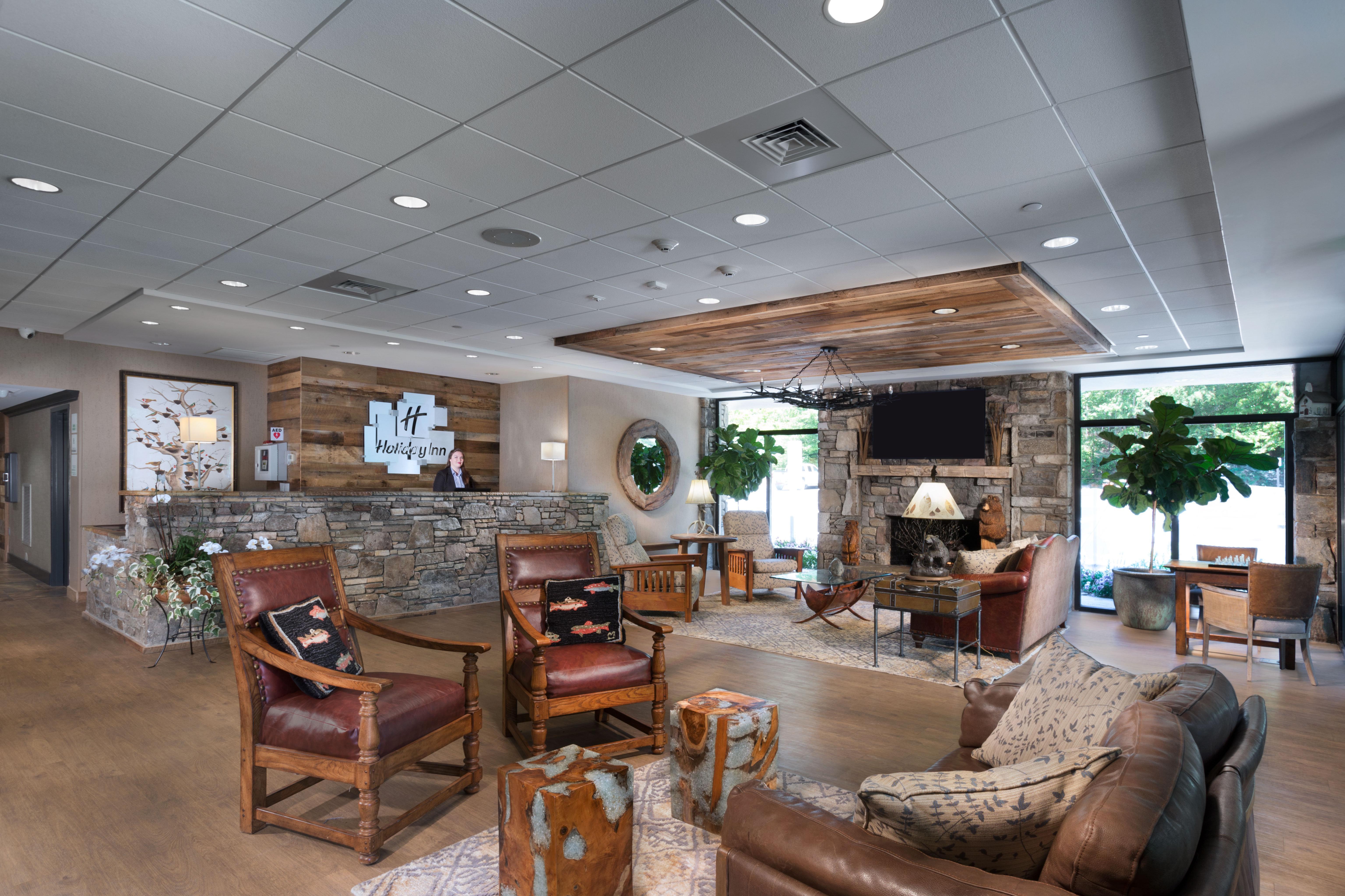 Holiday Inn Asheville East-Blue Ridge Pkwy By Ihg Eksteriør billede