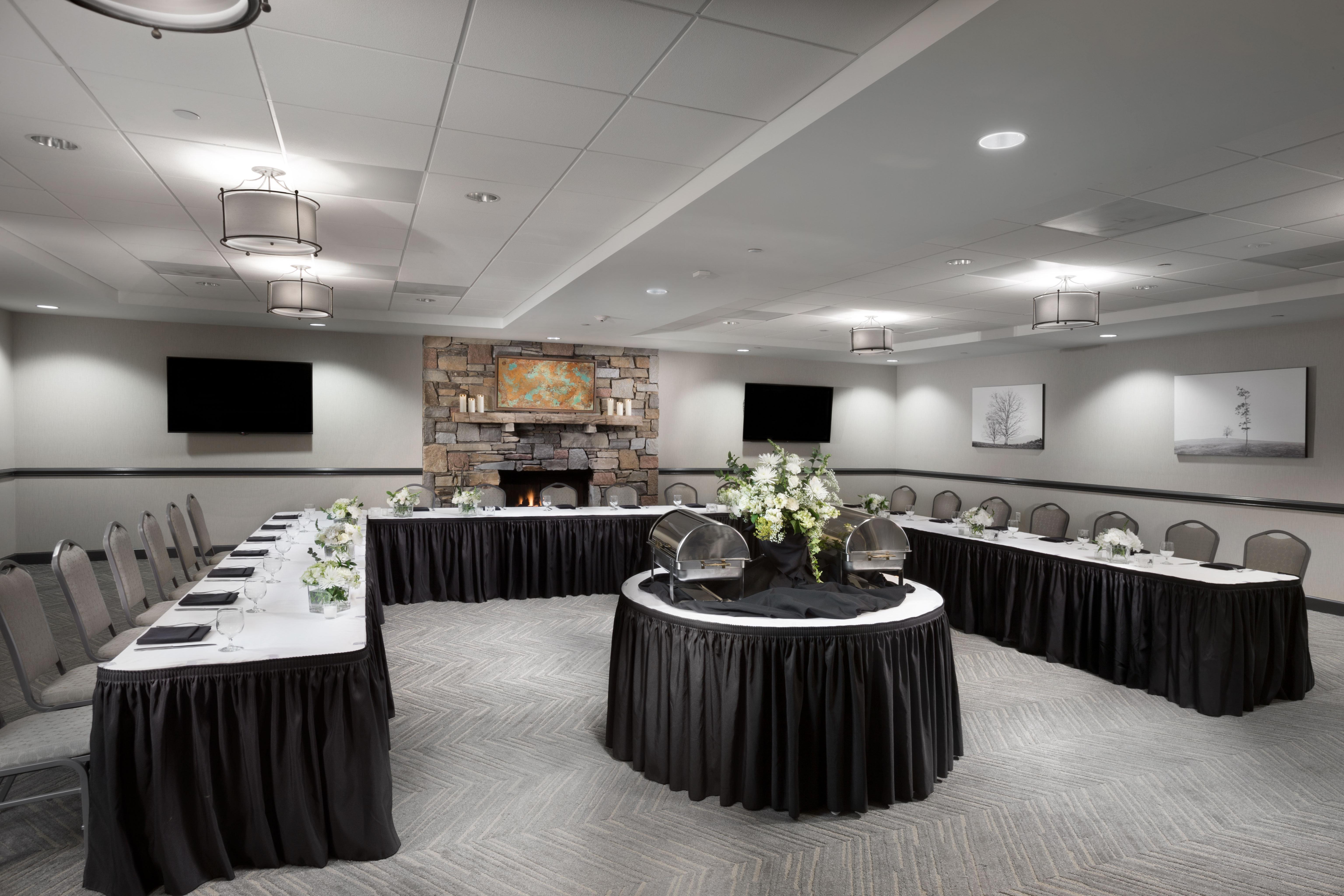 Holiday Inn Asheville East-Blue Ridge Pkwy By Ihg Eksteriør billede