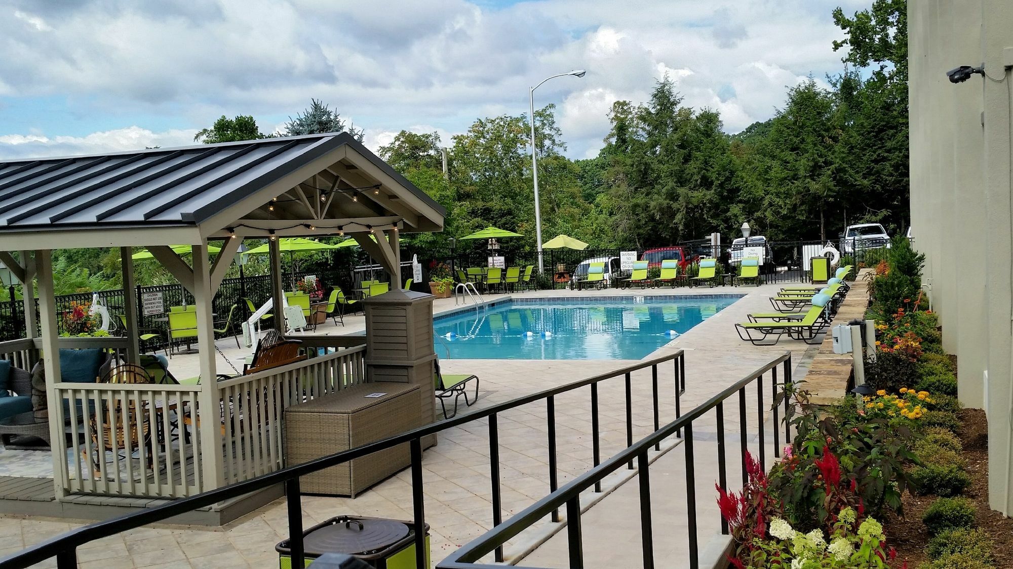 Holiday Inn Asheville East-Blue Ridge Pkwy By Ihg Eksteriør billede